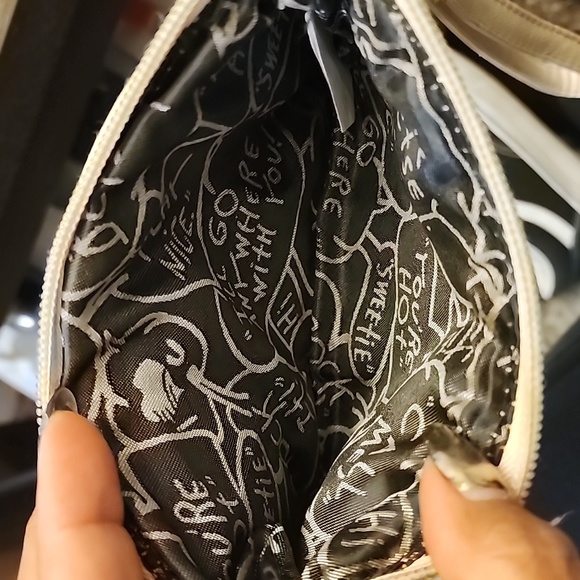 Betsey Johnson wristlet - Picture 4 of 4